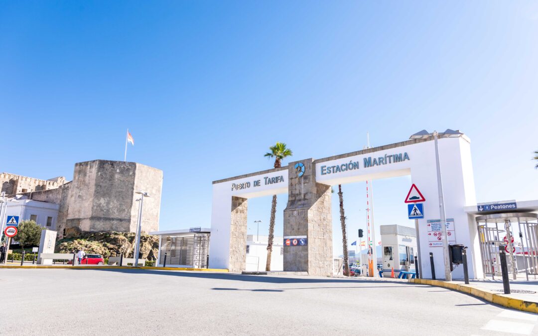 La Autoridad Portuaria inicia las obras de renovación del alumbrado perimetral del Puerto de Tarifa
