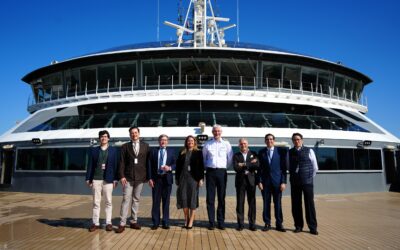 El Puerto de Sevilla recibe por primera vez al crucero de expedición Seabourn Venture