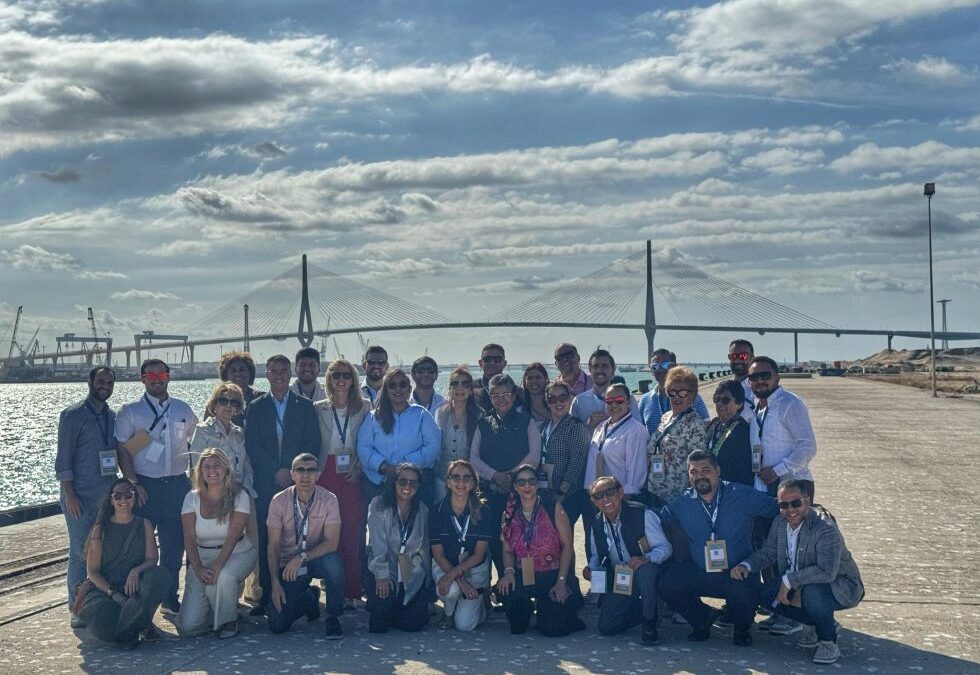  La Autoridad Portuaria de la Bahía de Cádiz acoge a una comitiva de lideres y empresarios latinoamericanos La Autoridad Portuaria de la Bahía de Cádiz