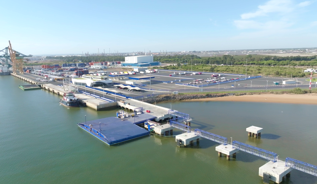 El Puerto de Huelva acoge la I Jornada Logística Portuaria Agroalimentaria organizada junto con la Asociación Española de Transporte