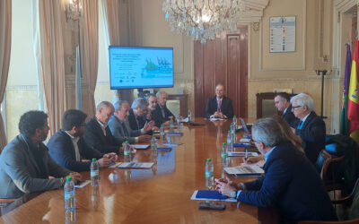 Empresas consignatarias y estibadoras de FIMOP se reúnen por primera vez en el Puerto de Málaga