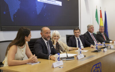Francisco Bustillo inaugura en la Autoridad Portuaria de la Bahía de Cádiz el I Foro Iberoamericano de Economía y Relaciones Internacionales de Cádiz